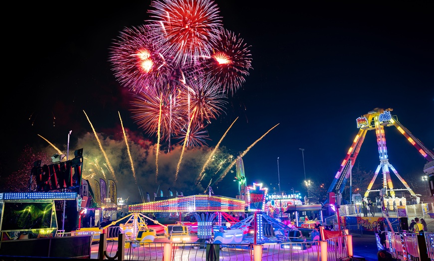 Image 2: Autumn Lights 2025: Fireworks, Music & Family Fun Ticket