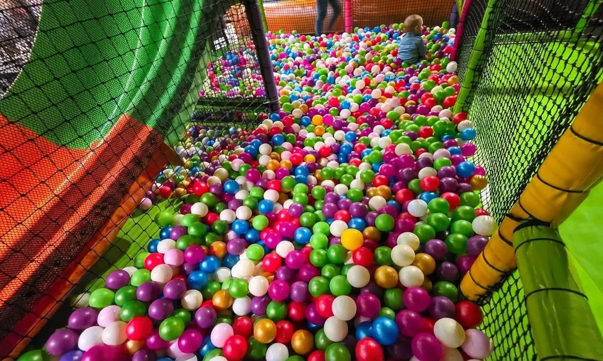 700 m² d'aventures : parc couvert pour enfants avec goûter en option