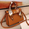 Image 5: Birken-Inspired Women's Elegant Satchel
