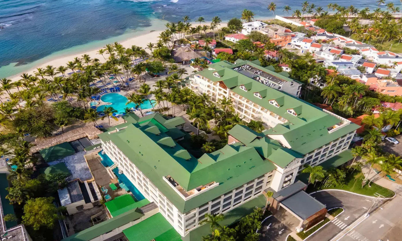 ✈ 4-Day Coral Costa Caribe Trip w/Air&Hotel from Great Value Vacations