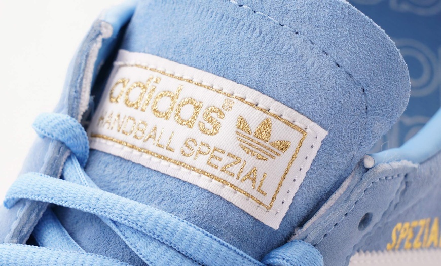 Image 14: Adidas Originals Handball Spezial Trainers – Retro Suede Streetwear Icon