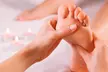 1 o 2 sesiones de reflexología podal o masaje de piernas de 30 o 45 minutos hasta un 59% de descuento - Second Medium