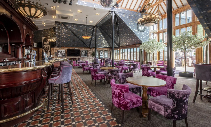 Image 10: Hampshire Countryside: Spa Stay for 2-4 with Breakfast, Dinner & More