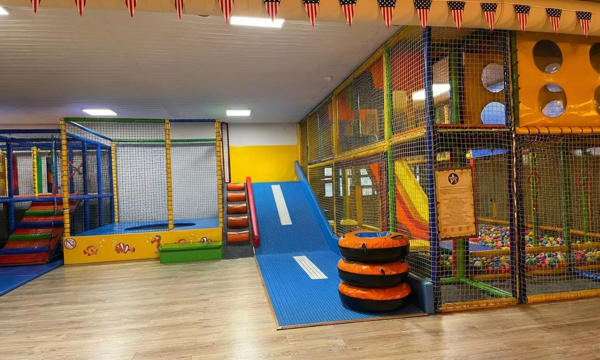 Zabawa na Dzikim Zachodzie: Wejście na salę zabaw dla 1-4 dzieci