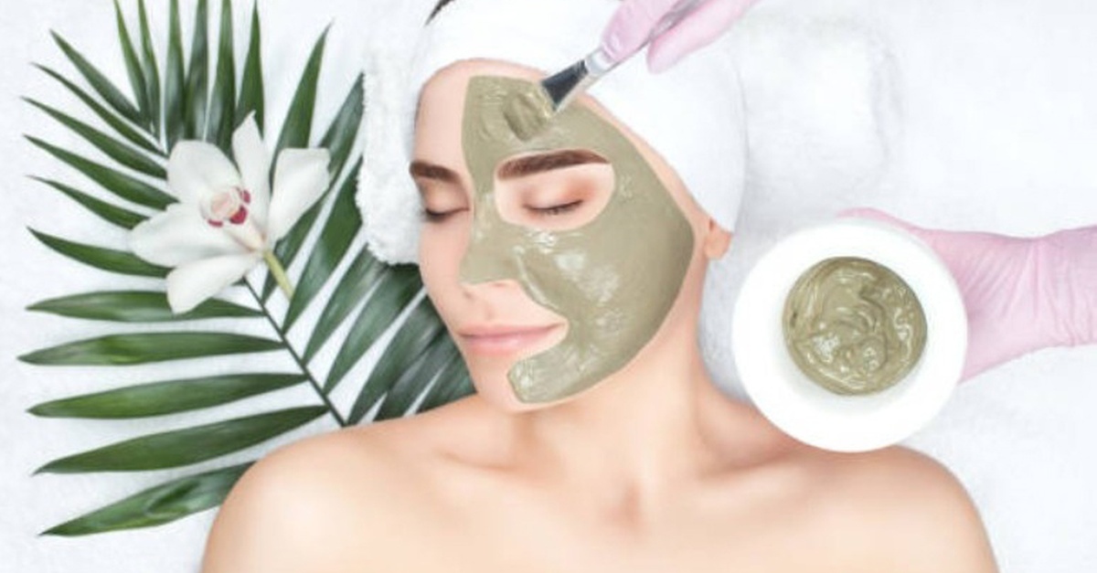 Limpieza facial con peeling, extracción y radiofrecuencia en Málaga