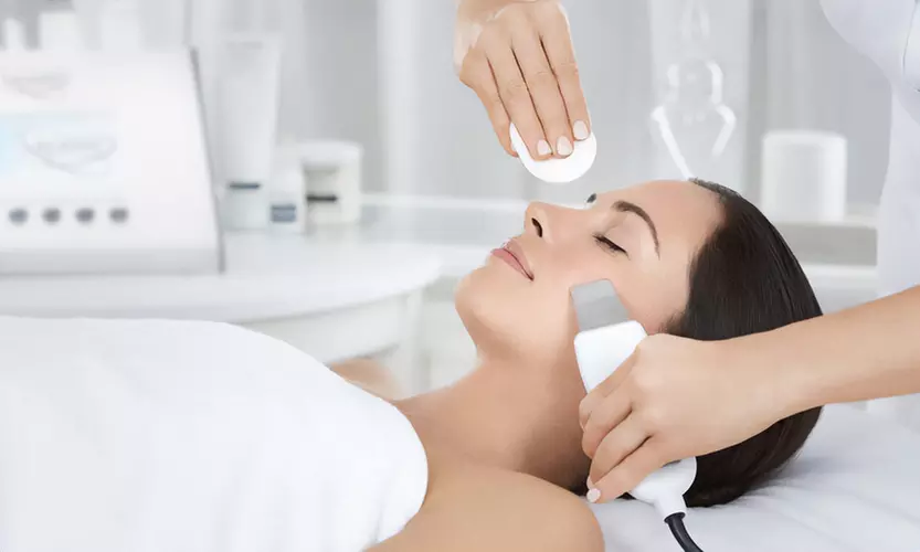 Cuida tu rostro: limpieza facial en 7 pasos con tratamientos a elegir para 1 persona y hasta un 50% de descuento - Primary Image