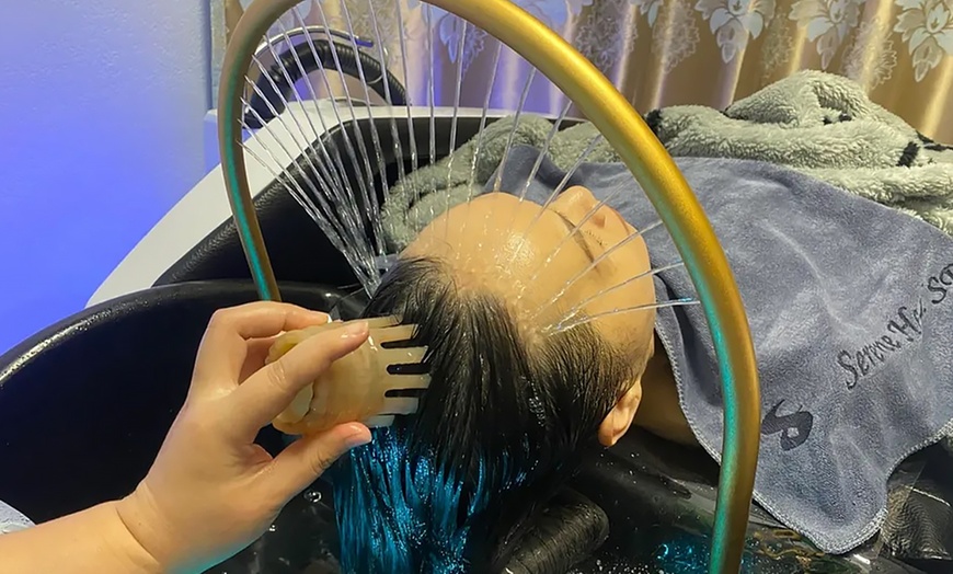 Image 1: 90 Min Pampering/ Couples Package +Refreshing/Oxygen Facial +Scalp Spa