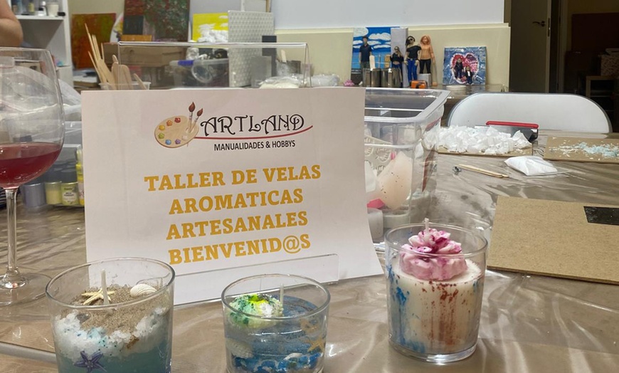 Image 7: Crea tu propia vela con vino o cerveza y tapas para 1 o 2 personas 