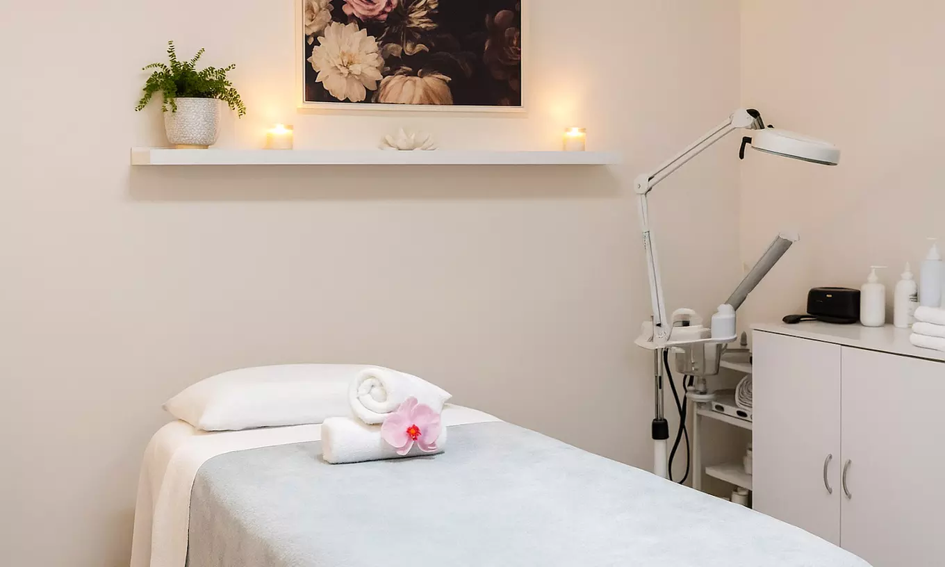 90-Minute 1, 3, or 5 Dubai Signature Luxury Chemical Peel Facials