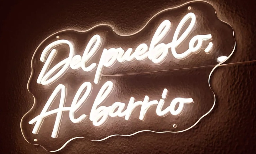 Image 2: Cata de vinos segovianos con maridaje de la tierra para 2 o 4 personas