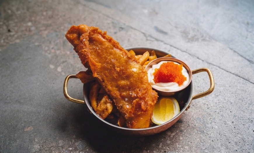 Image 7: Enjoy $80 for Dinner & Drinks in Santa Monica
