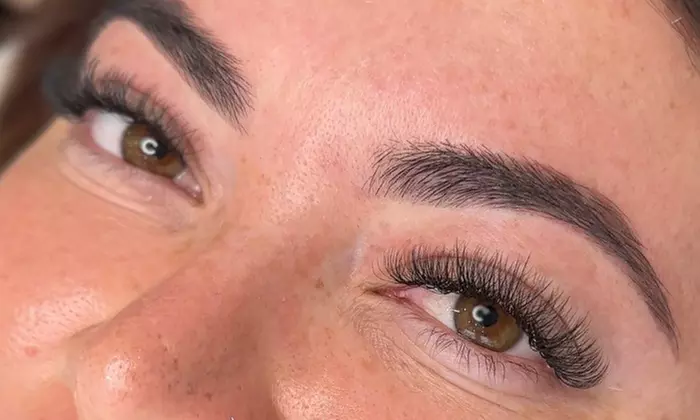 Signature Lash Collections: Classic to Mega-Volume at Venus Room