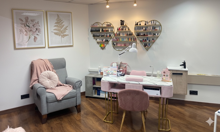 Image 3: Limpieza facial completa con microdermoabrasión, LED y radiofrecuencia