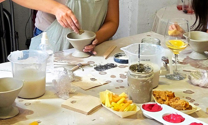 Image 4: Taller de cerámica para 1 o 2 personas de 3 horas con picoteo