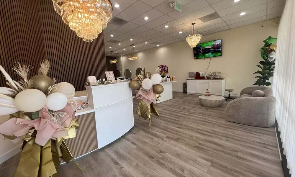 Luxury Head Spa Treatment w/Massage on Upper-Back & Scalp for 1 or 2