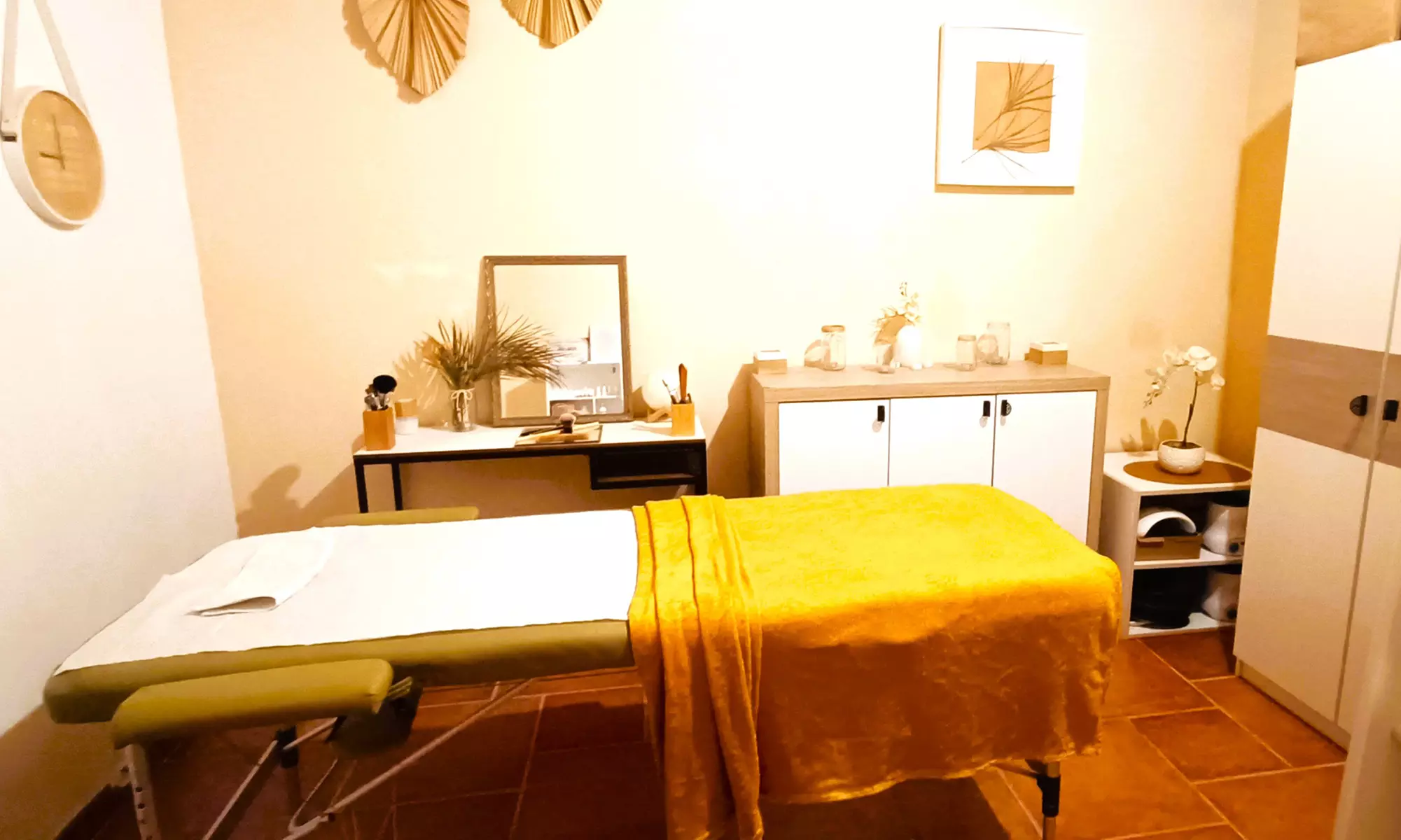 Modelage du corps relaxant d'1h, soin du visage de 20 min en option