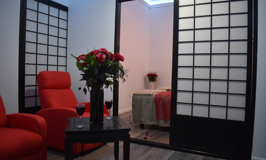 Image 7: 60-Minute Individual or Couples Massage at The Couple Spa