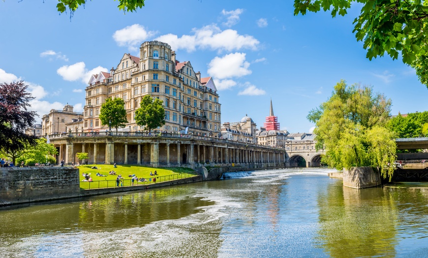 Image 5: Luxury Coach Day Trip to Bath from London