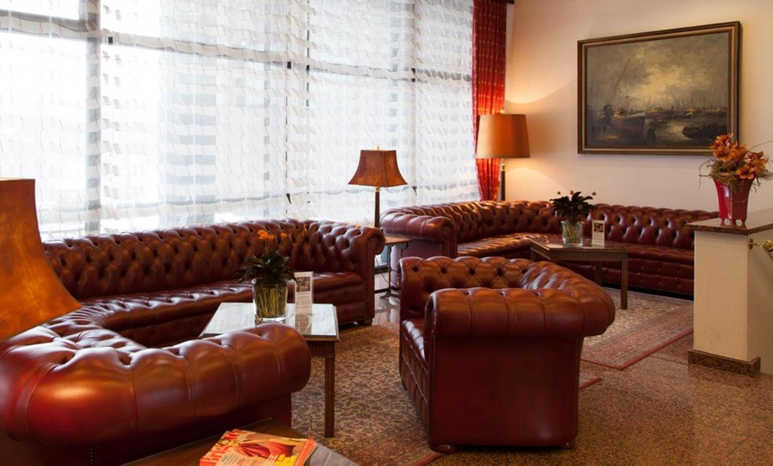 Image 4: Hamburg: 2-3 Nächte mit Frühstück, Late Check-out und Parken