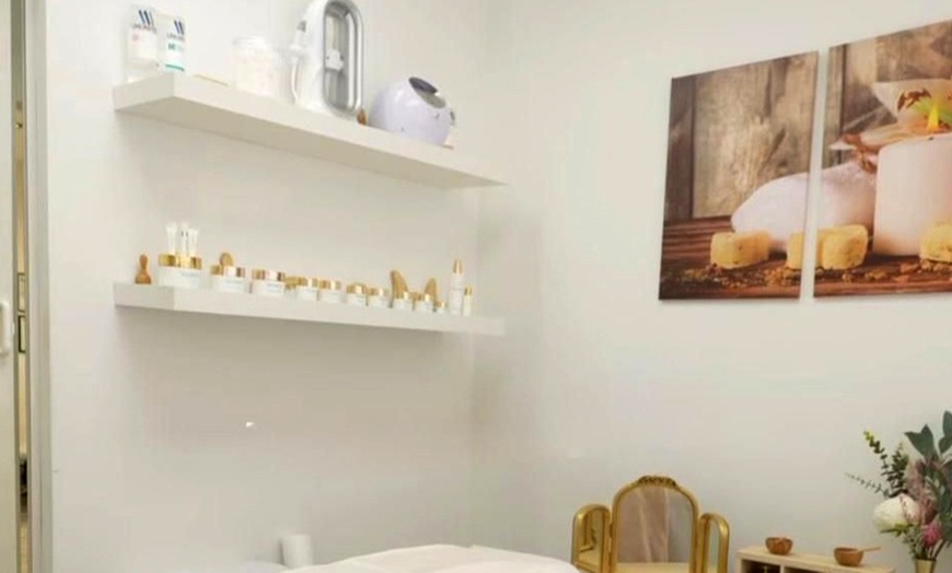 Image 4: 1,3 or 5 60 Minute Lymphatic Drainage Massage for 1