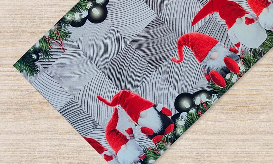 Image 23: Antislip keukentapijt met kerstpatroon