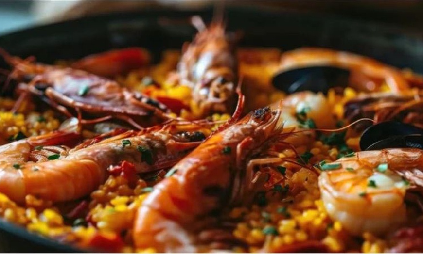 Image 1: Menú para 2 personas: Arroz marinero o Parrillada de bogavantes