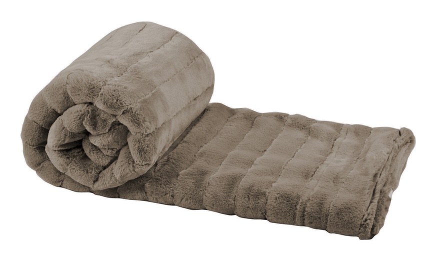 Image 17: Super Soft Sherpa Blanket Fleece 60x80 Lightweight Cozy Couch Bed Blankets