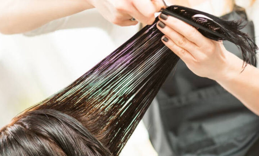 Image 4: Cambio de look con diagnóstico capilar, corte, peinado, tinte o mechas 