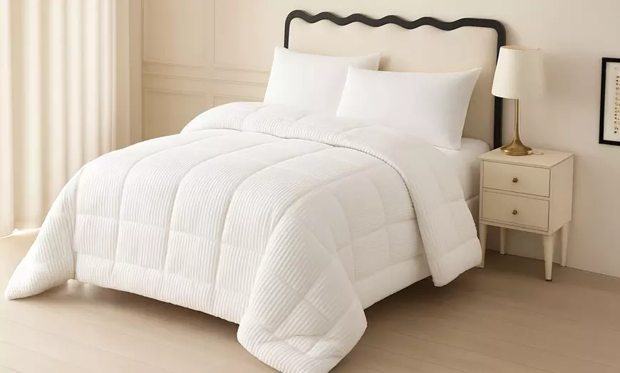 Image 1: Couette "Coton Club" 100% microfibre, finition velours côtelé, Sampur