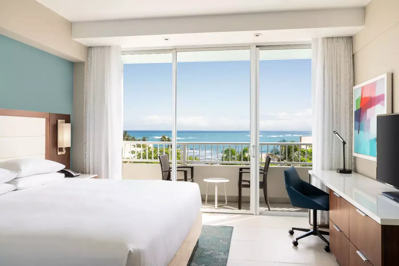 ✈ 4-Day Puerto Rico Vacation at Caribe Hilton w/ Air & F&B Credit