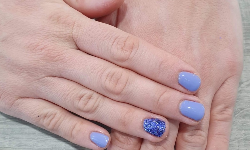 Image 7: Pamper Yourself with One Gel Manicure or/& Pedicure