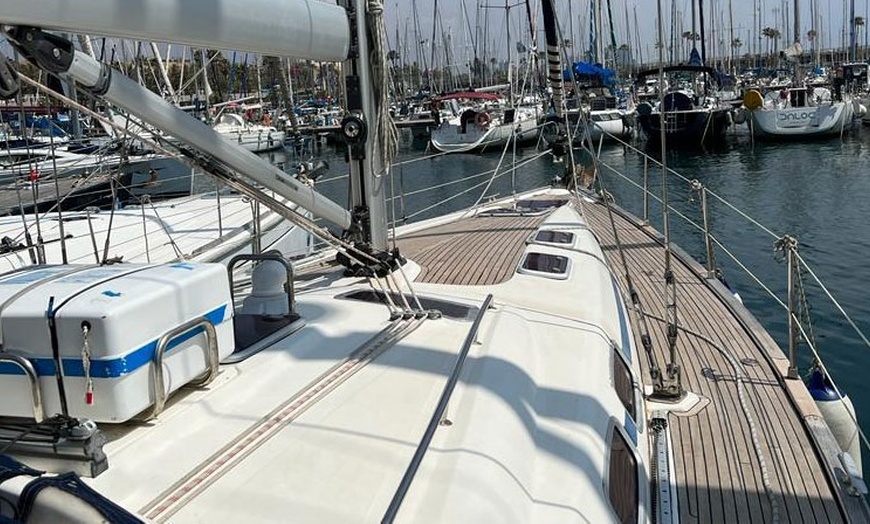 Image 6: Paseo en barco de 2 a 9 personas