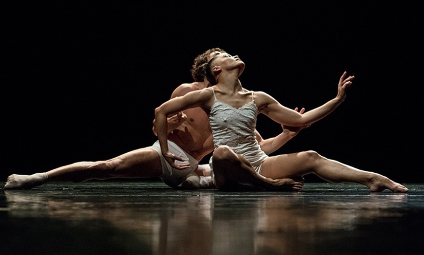 Image 3: 1 place en cat. 1 pour "Carmen" le dimanche 12 octobre à 16h