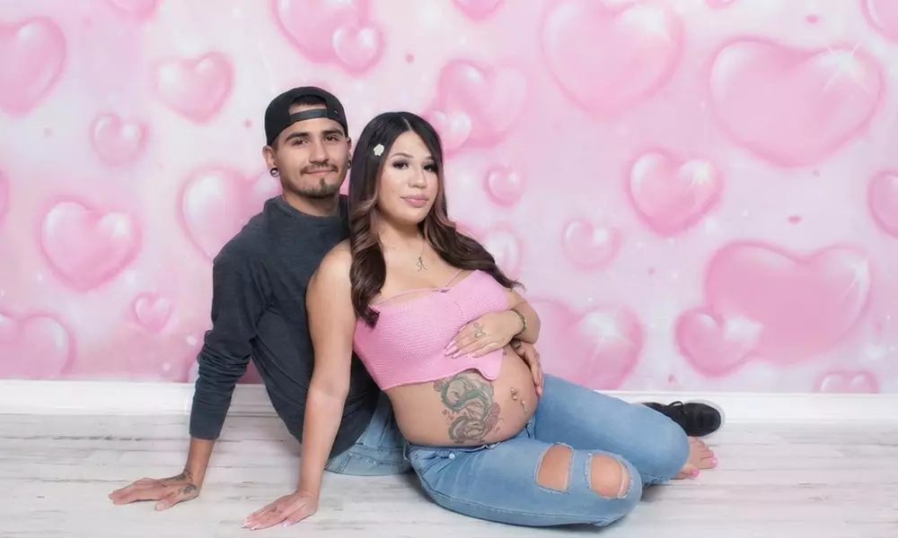 Capture the Essence of Motherhood with Maternity Photoshoot Sessions