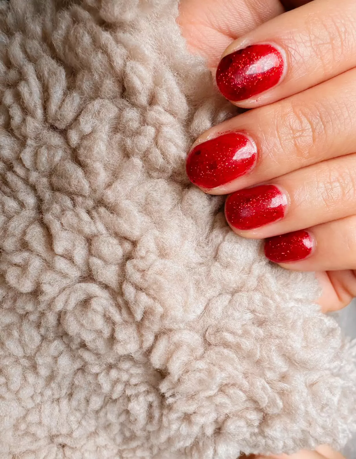 Klassische Maniküre inkl. Handpflege sowie Nagellack oder Shellac