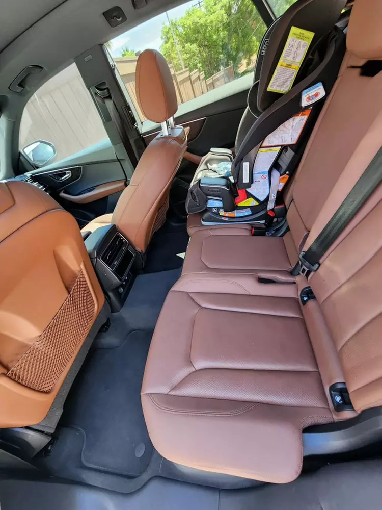 Comprehensive Interior and Exterior Detailing Service Sedan / SUV