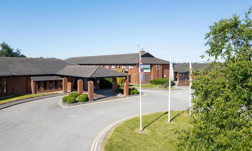 Image 3: Traditional Afternoon Tea or Prosecco for 2, 3, or 4 at Holiday Inn