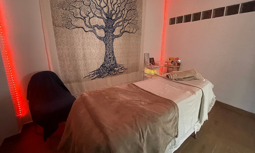 Image 5: Masaje relajante clásico de 30 o 60 minutos para 1 persona 