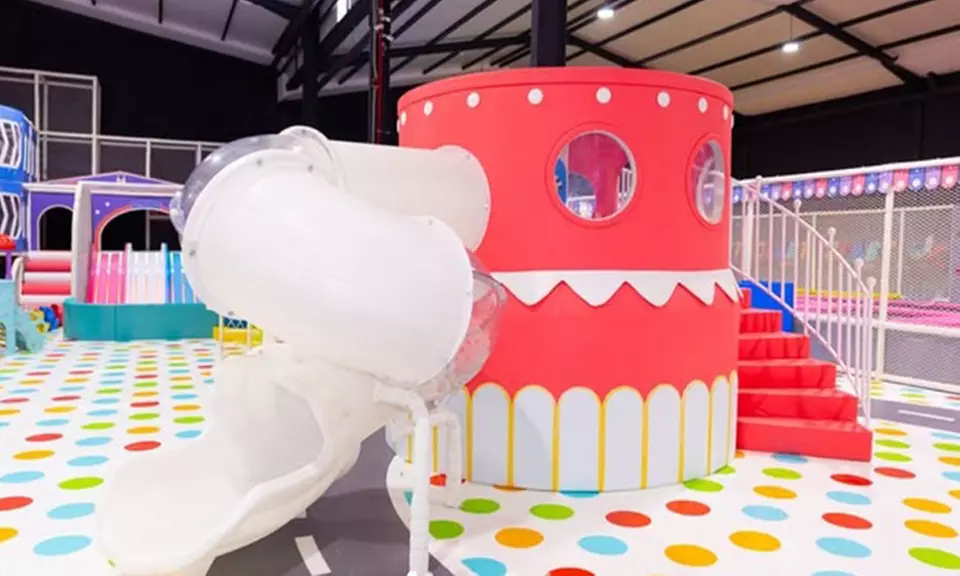 Entrada general con acceso a 12 zonas de juego y Rincón de los Padres