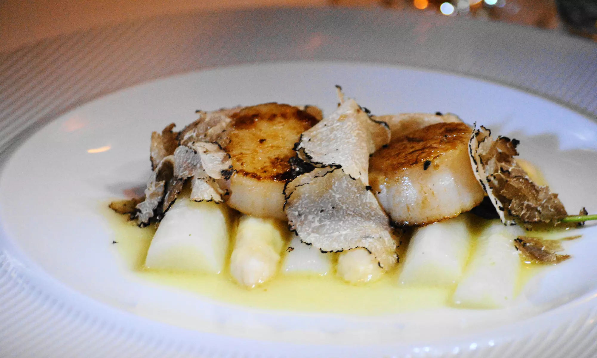 Sardisches Fine-Dining-Überraschungsmenü – 3 Gänge für 2 Personen