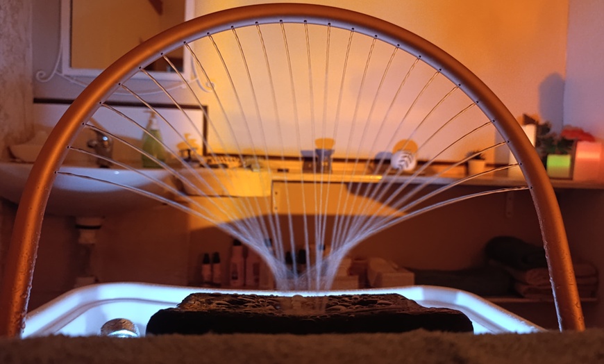 Image 9: Tratamiento de head spa y opción a masaje o reflexología podal para 1