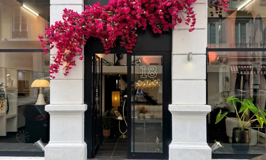 Image 2: Beauté des mains : vernis semi-permanent ou gel 