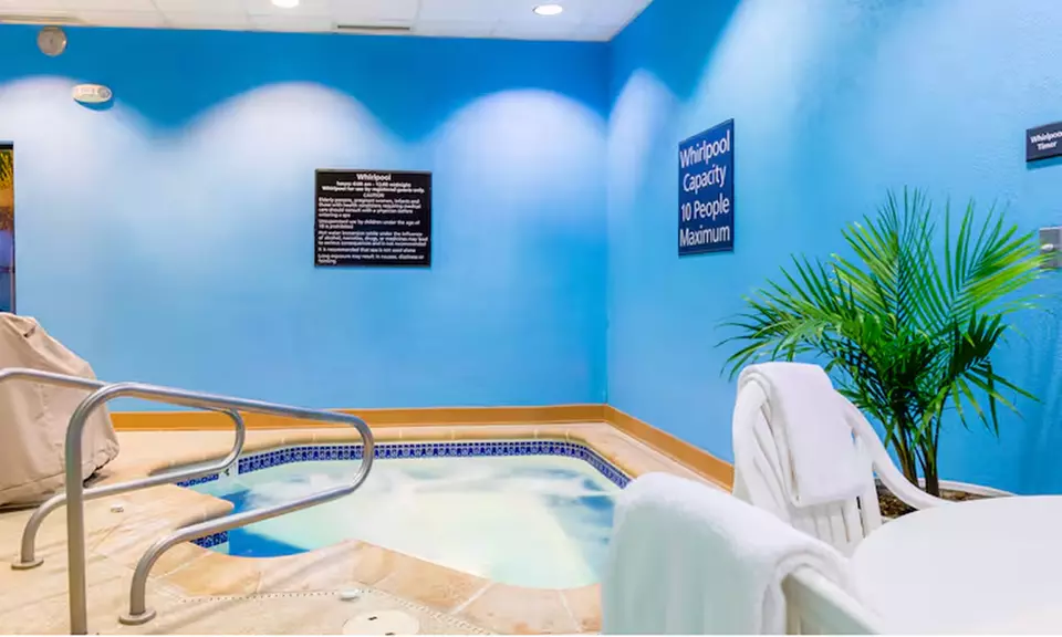 Close to Shopping, Dining, & St. Charles Attractions