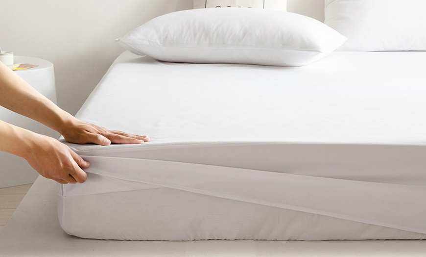 Image 29: Fitted Bed Sheet in choice of sizes with optional Pillow Case