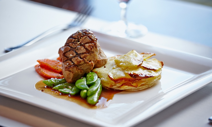 Image 6: 1 Ticket für Fresh ’n’ Funky im Apollo Variete