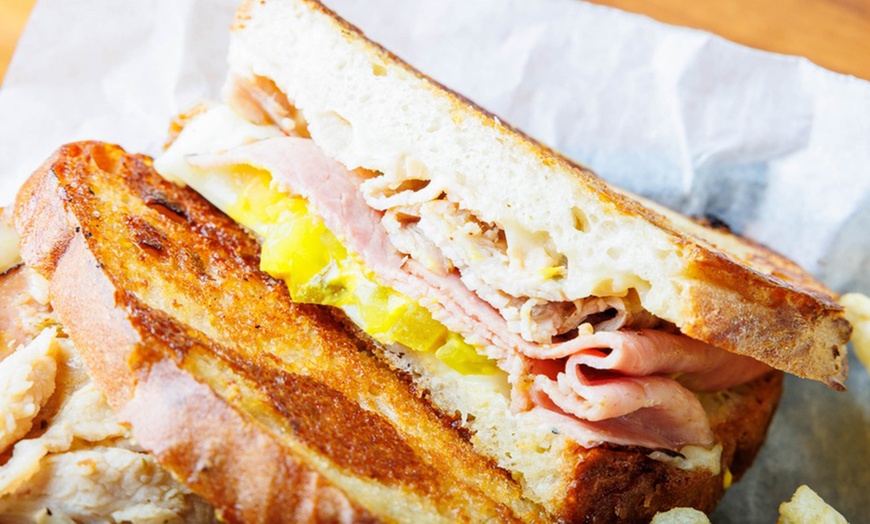 Image 3: Enjoy Fresh Breakfast and Lunch with Dining Credit