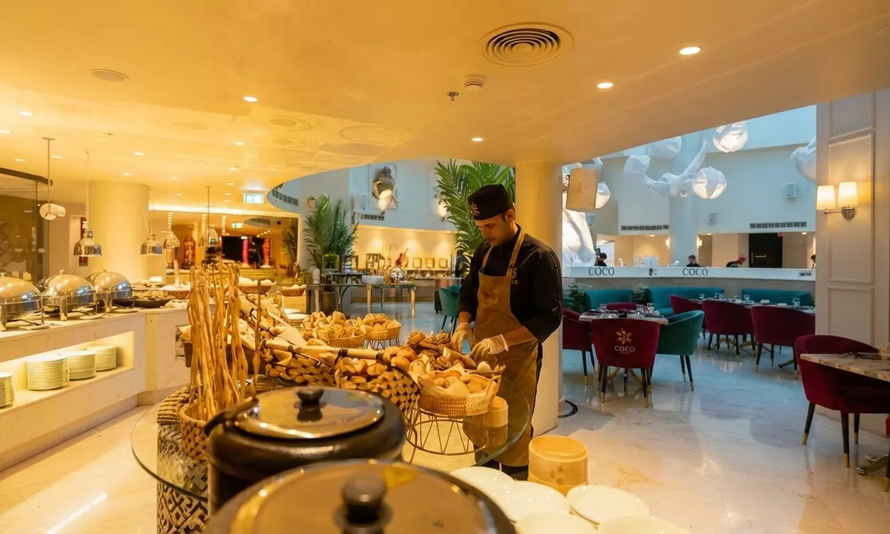 Iftar Buffet with Ramadan Beverages for 1 Child or 1, 2 or 4 Adults