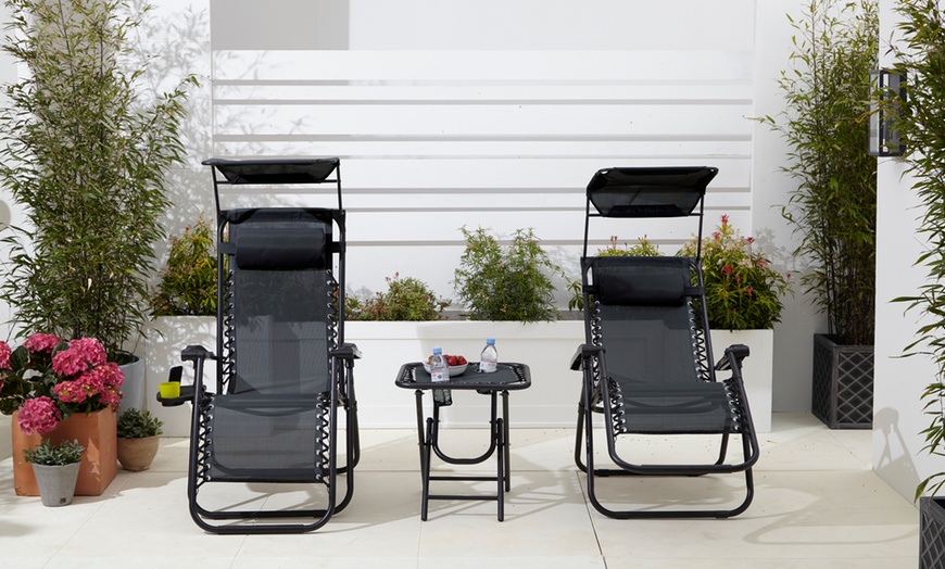 Image 2: Neo Folding Zero Gravity Garden Chairs and Table Set