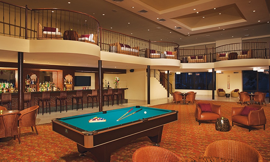 Image 6: ✈ 5-Night Part All-Inclusive Panama Vacation w/ Air from Travel by Jen