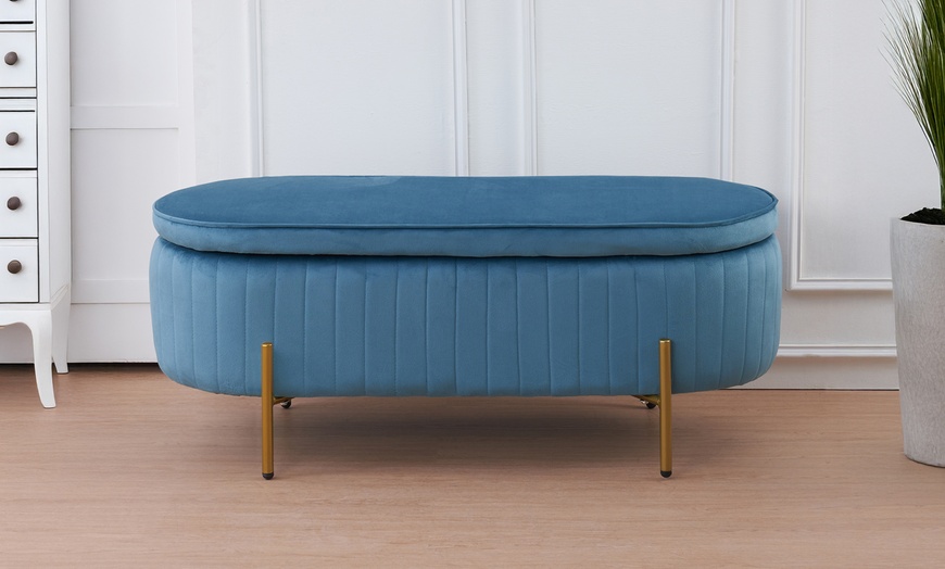 Image 31: Pouf contenitore a divanetto